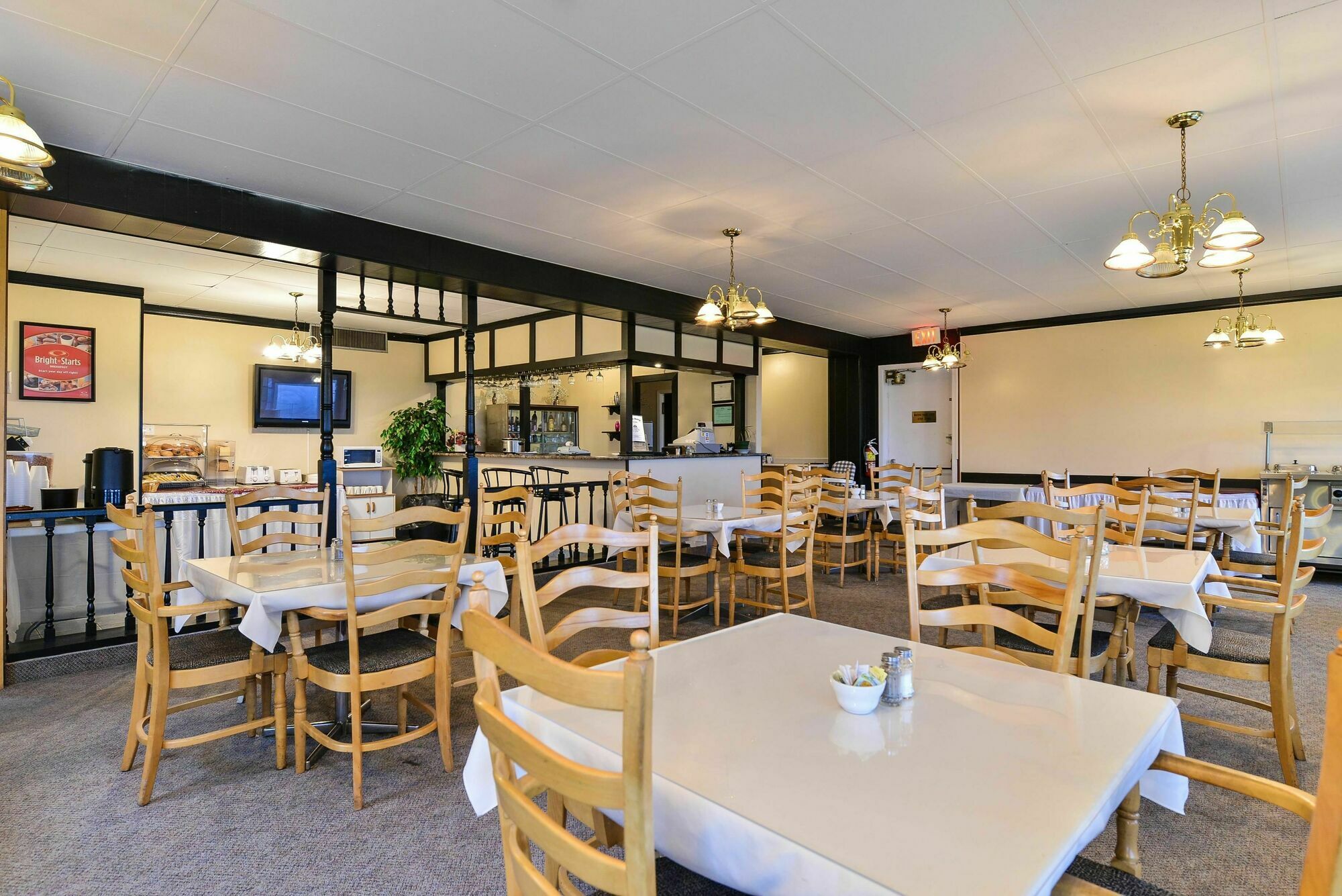 Canadas Best Value Inn&Suites - Woodstock Exterior foto